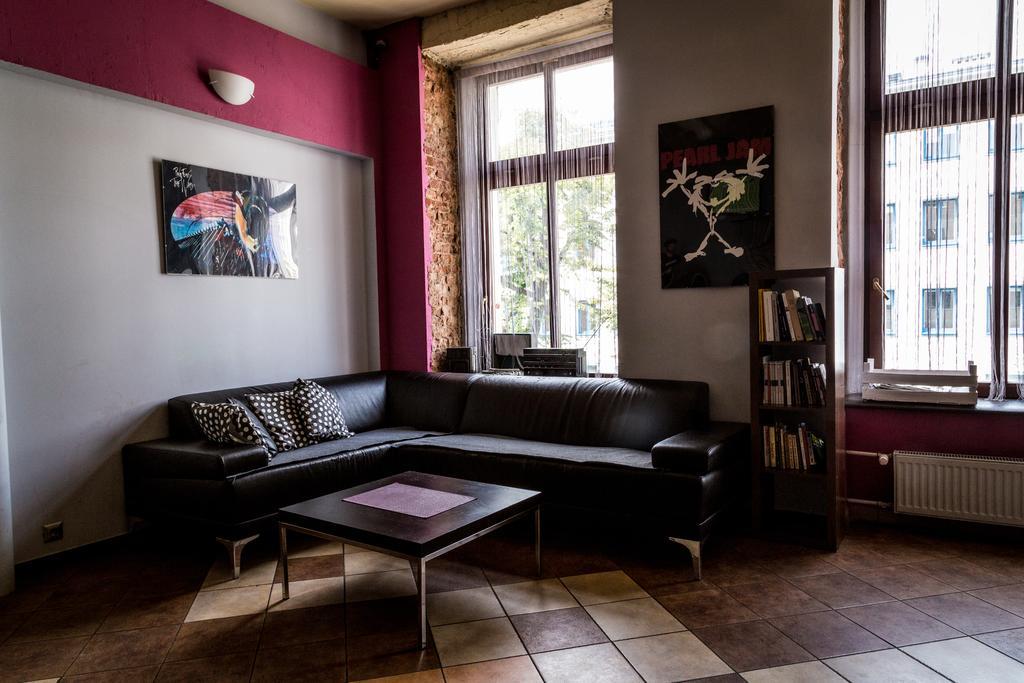 Music Hostel Piotrkowska Лодзь Экстерьер фото