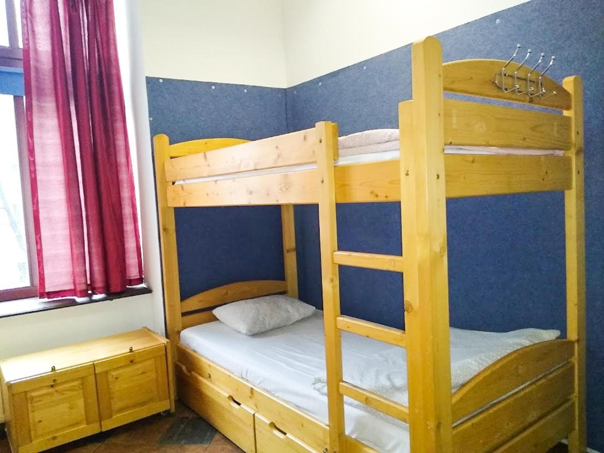 Music Hostel Piotrkowska Лодзь Экстерьер фото