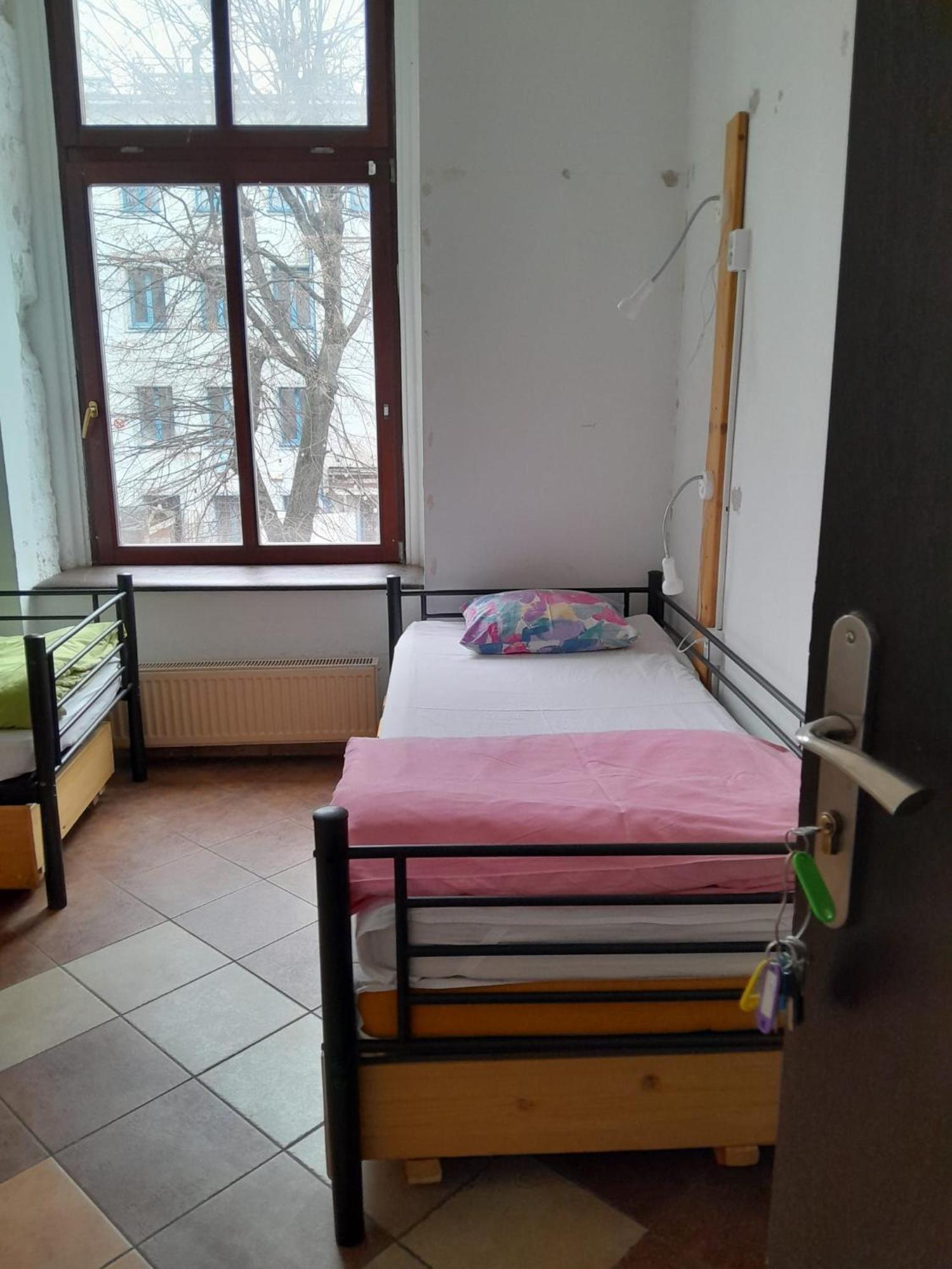 Music Hostel Piotrkowska Лодзь Экстерьер фото