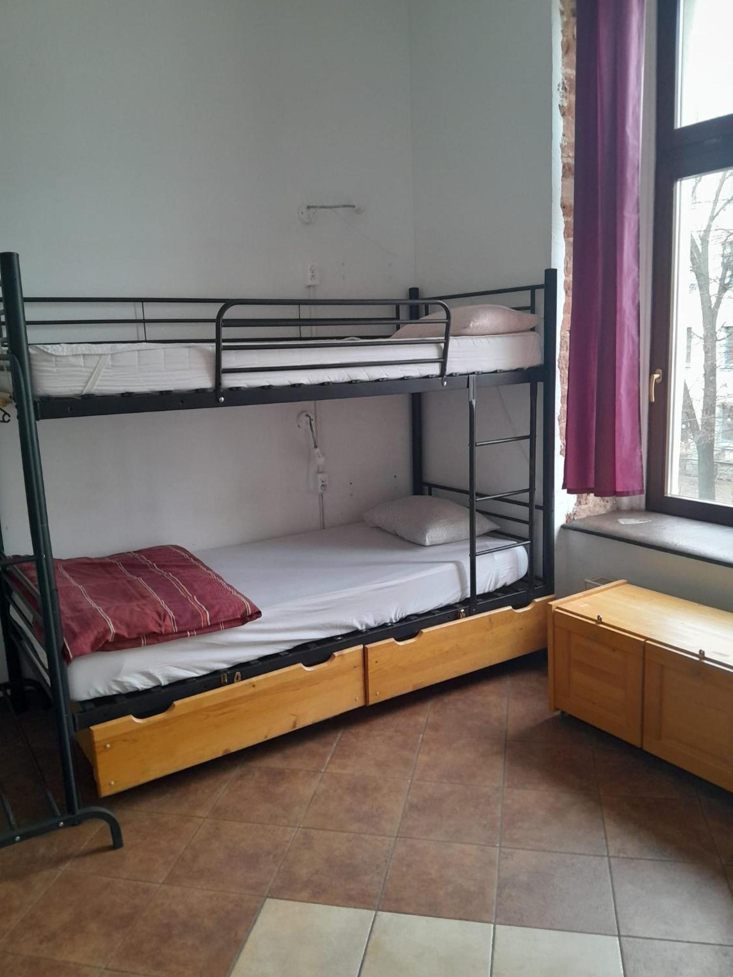 Music Hostel Piotrkowska Лодзь Экстерьер фото