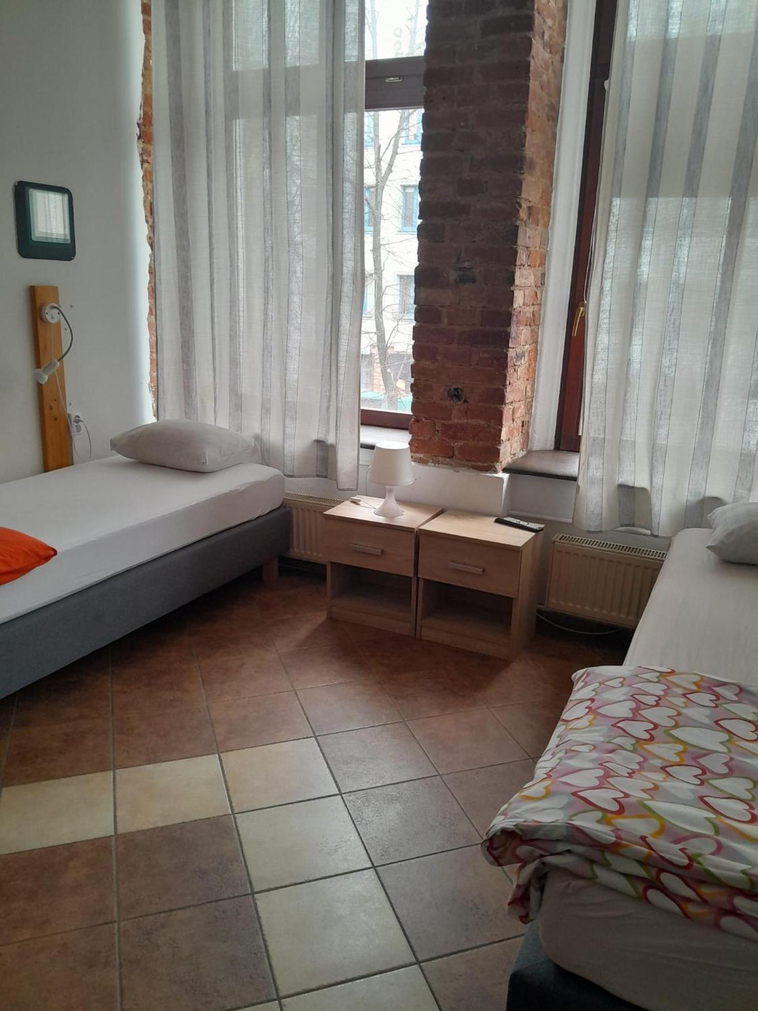 Music Hostel Piotrkowska Лодзь Экстерьер фото