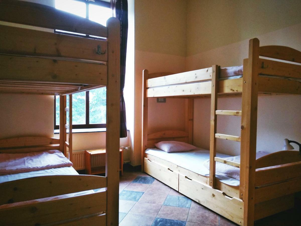 Music Hostel Piotrkowska Лодзь Экстерьер фото